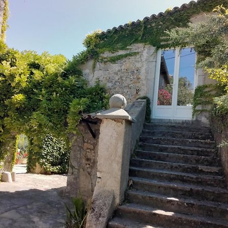 Le Domaine Du Soulier -Gite Et Chambres D'Hotes - La Maison Du Gardien Tornac Exterior photo